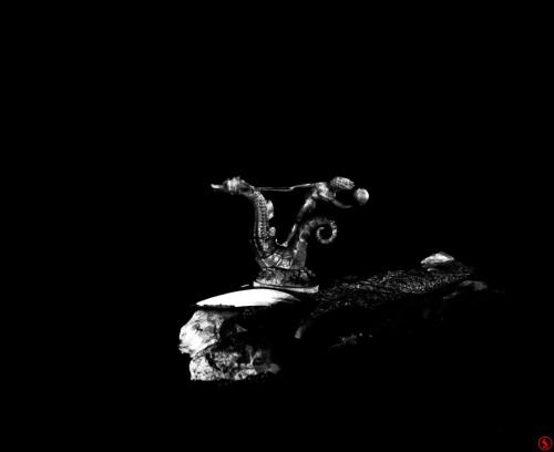 Statue d'une femme chevauchant un hippocampe - Vevey